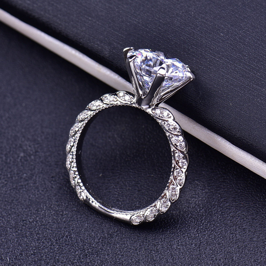VogueFlo Stunning 5 carat Moissanite Engagement Ring - VogueFlo