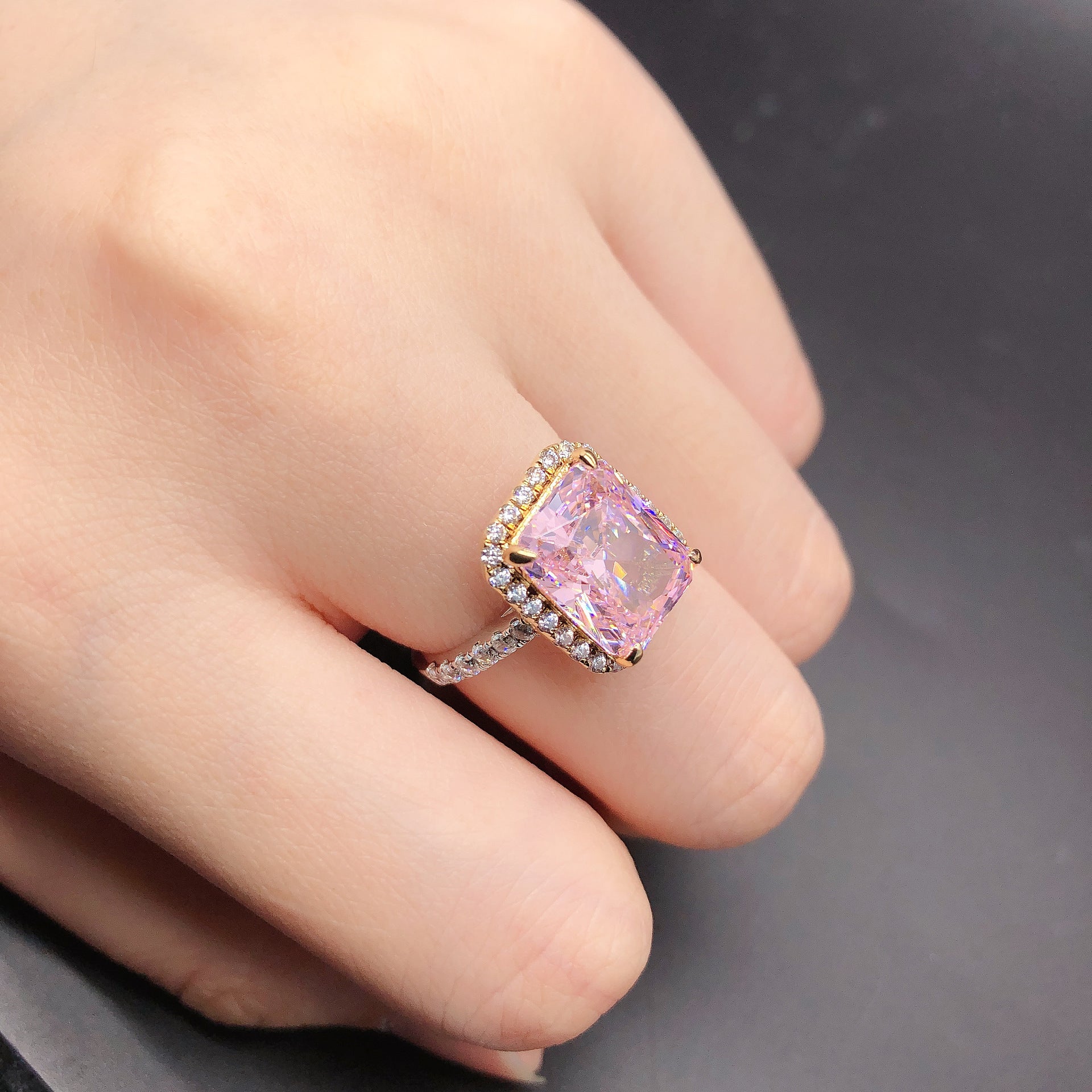 VogueFlo Elegant Square Diamond Engagement Ring - VogueFlo