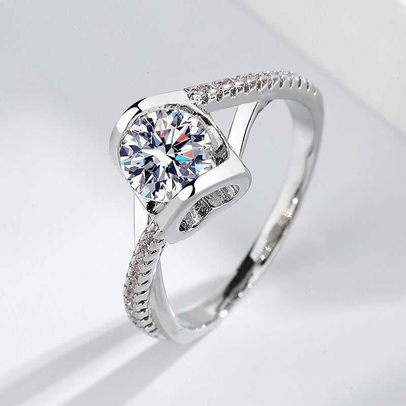 VogueFlo 925 Sterling Silver Moissanite Diamond Ring