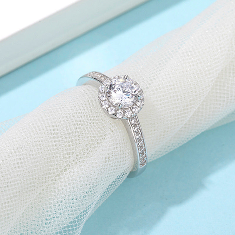 VogueFlo Women's Engagement Ring with 0.5 Carat Cushion Cut White Sapphire - VogueFlo
